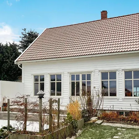 Σπίτι διακοπών Beautiful In Lindesnes With House Sea View